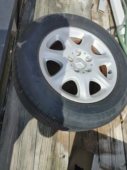 2002 Mercedes S-Class 430 OEM Rim  235/ 60/16 Michelin