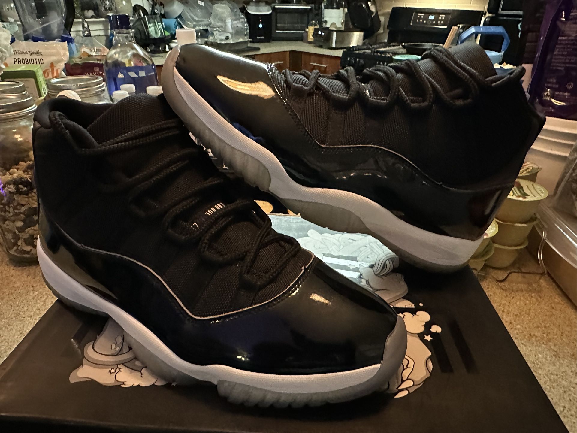 Air Jordan 11 Space jam 12
