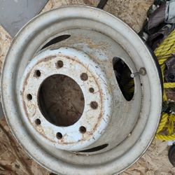 8 Lug Duelly Wheal 50.00make Offer If Interested