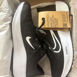 Brand New Nike Quest 6 Running Shoes – Women’s Size 8.5