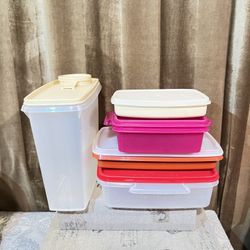 Vintage Tupperware variety Color   5 pieces
