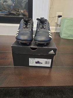 Adidas Softball Shoes - Size 5