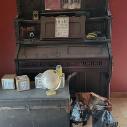Antique Pump Organ