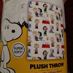 Snoopy Throw