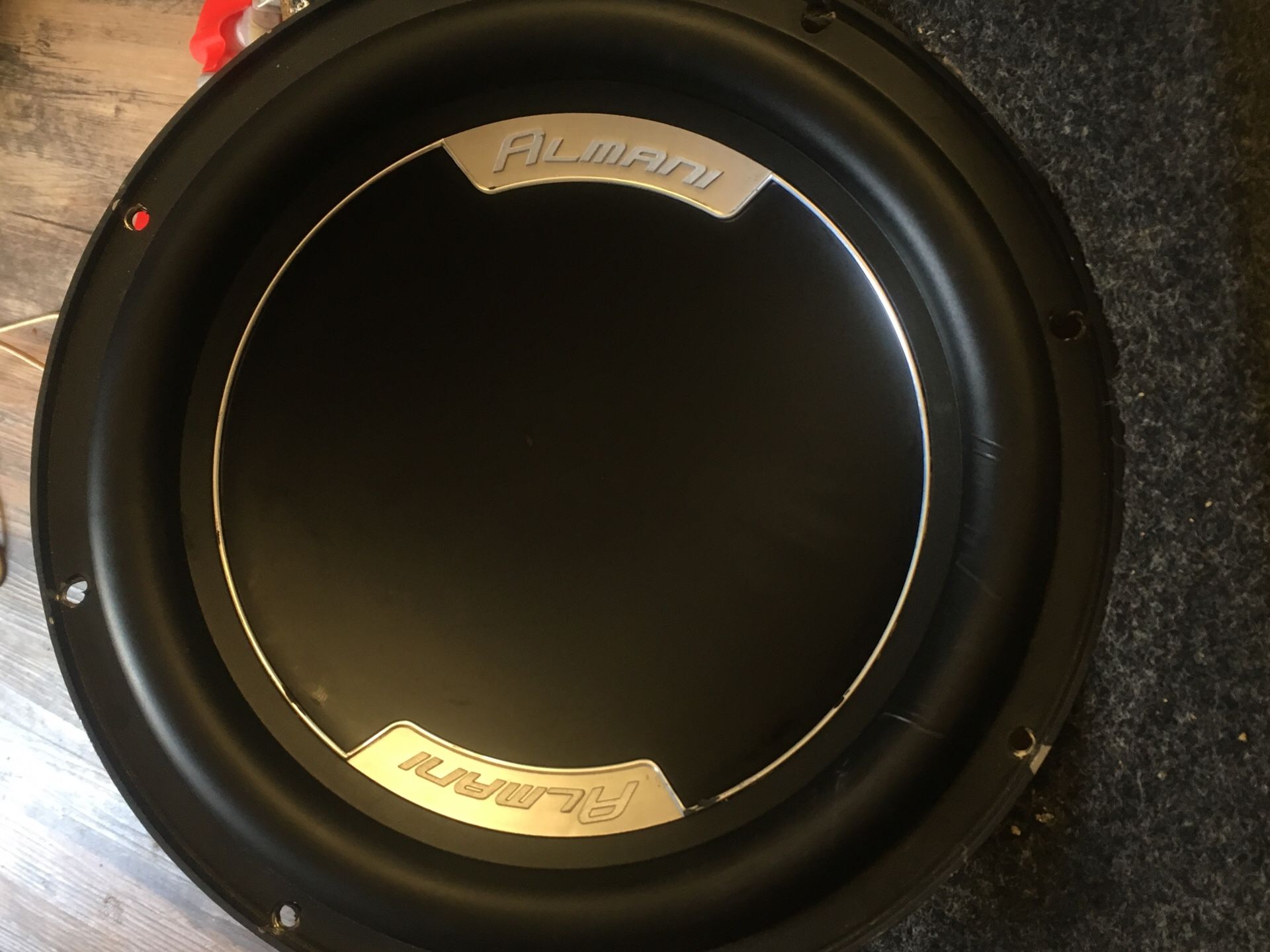 Almani subwoofer 12” inch