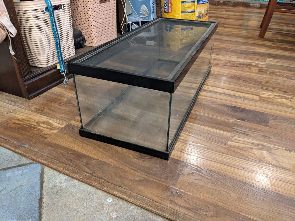 20 Gallon Fish Tank