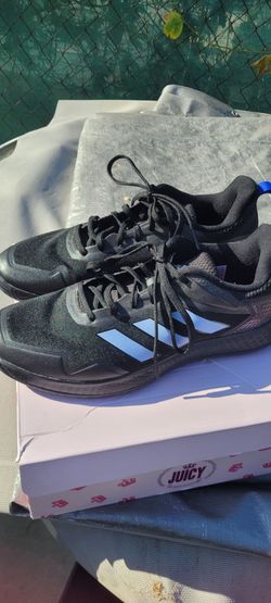 Adidas Mens sneakers  size 10