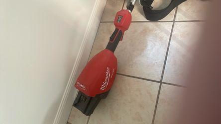 Milwaukee Dual Battery Weed Wacker