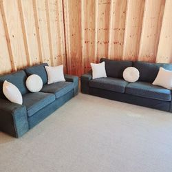 Sofa And Loveseat Great Condition Super Clean And Comfy 