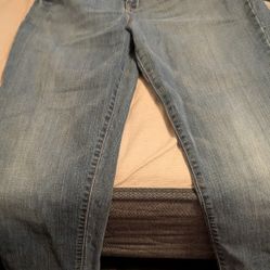 Lot Of Woman's Jeans. Different Sizes 