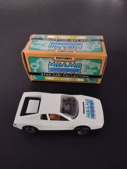 Miami Vice Ferrari Testarossa Movie Car New in Original Box 1;64 Scale Diecast