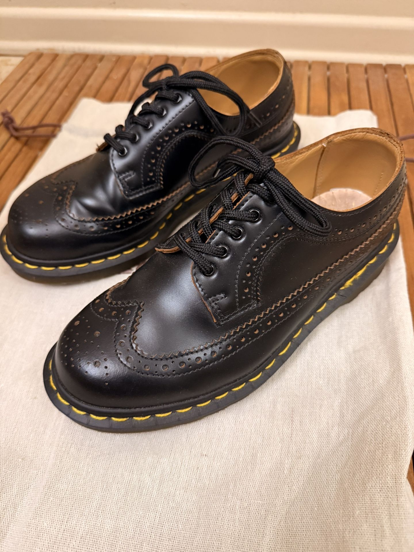 3989 Vintage Made In England Brogue