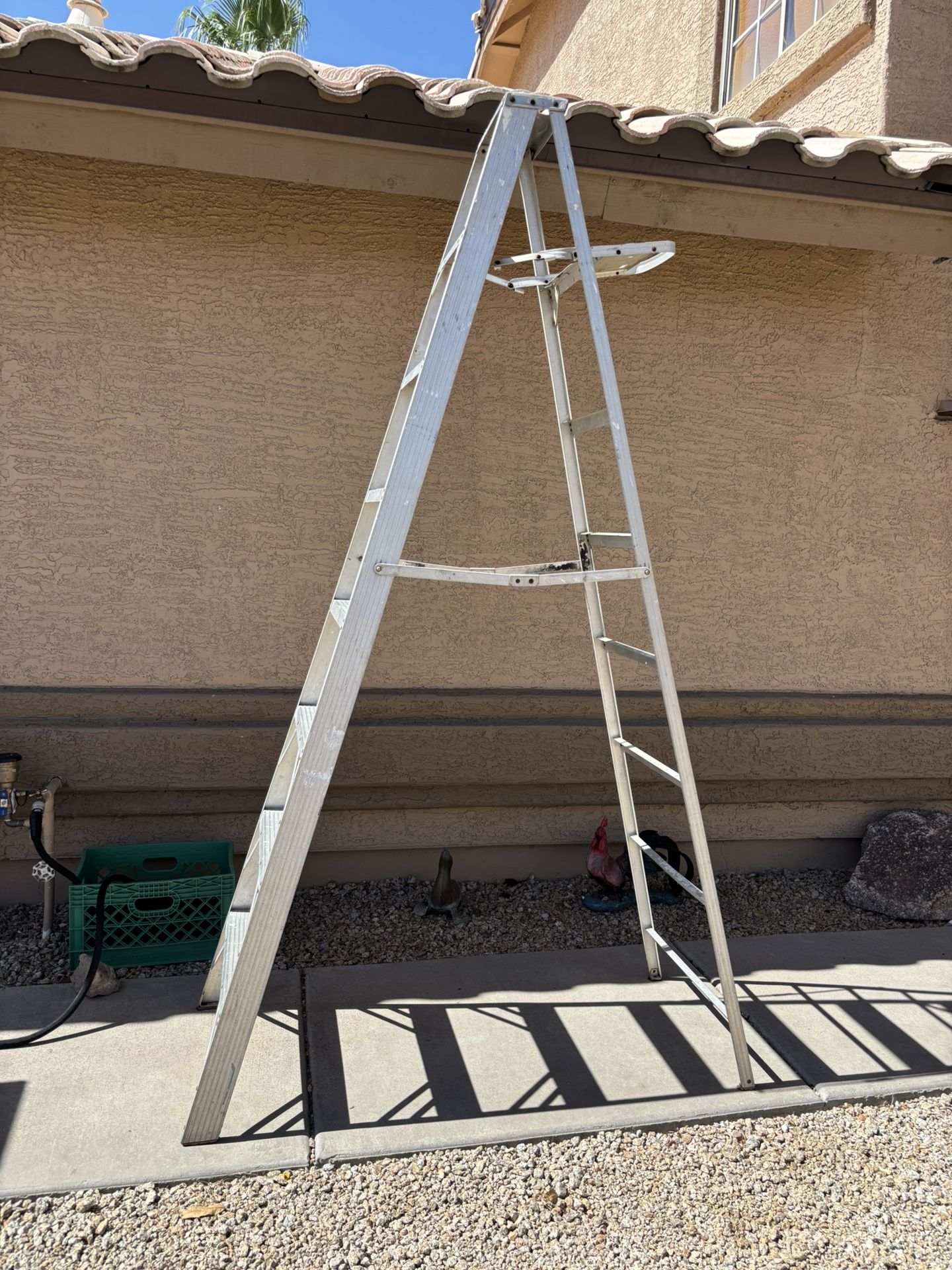 8ft Aluminum Ladder