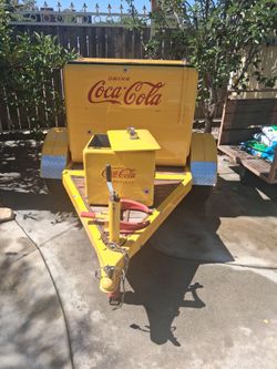 Classic collectors Coca-Cola trailer / cooler