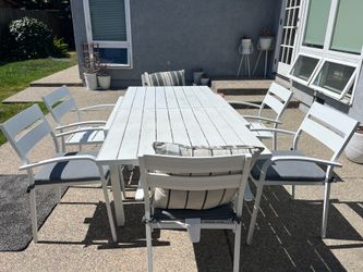 Patio table
