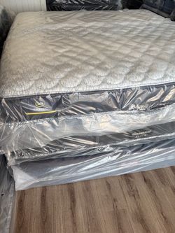 King Serta Classic Mattress