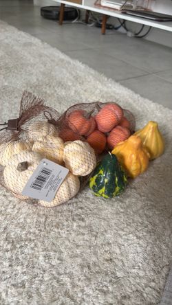 Fall Decorative Pumpkin & Gourd Set – 3 Pumpkin Candles + Faux Gourds – Autumn & Thanksgiving Decor
