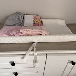 Baby Changing Pad with Safety Strap And 4 Covers 