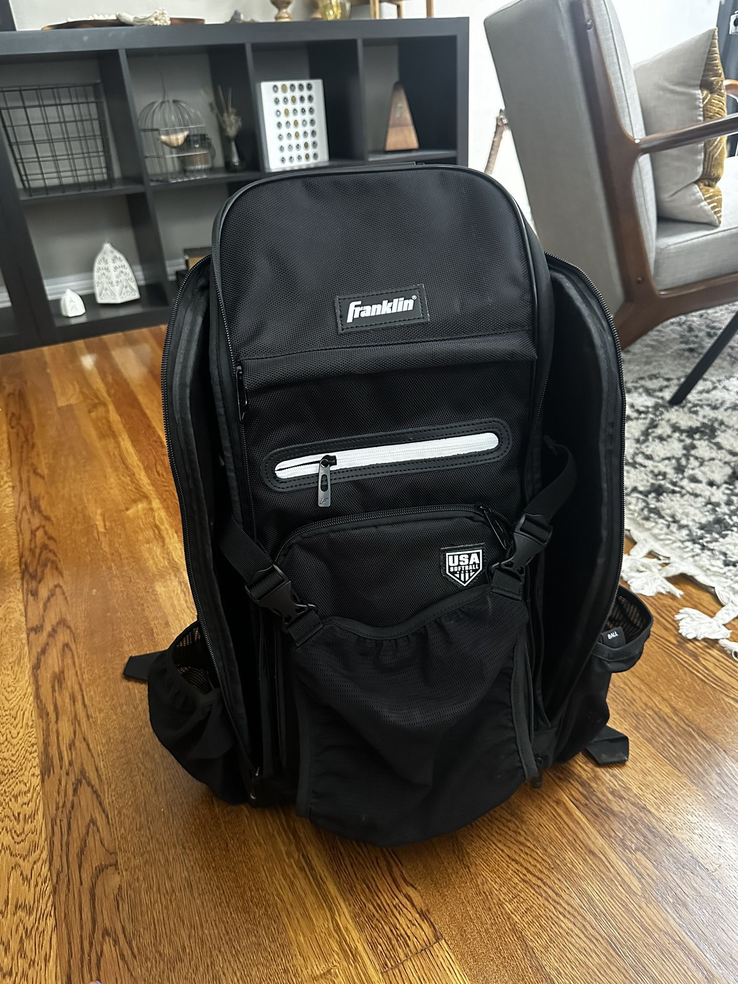 Franklin USA Softball Bat backpack