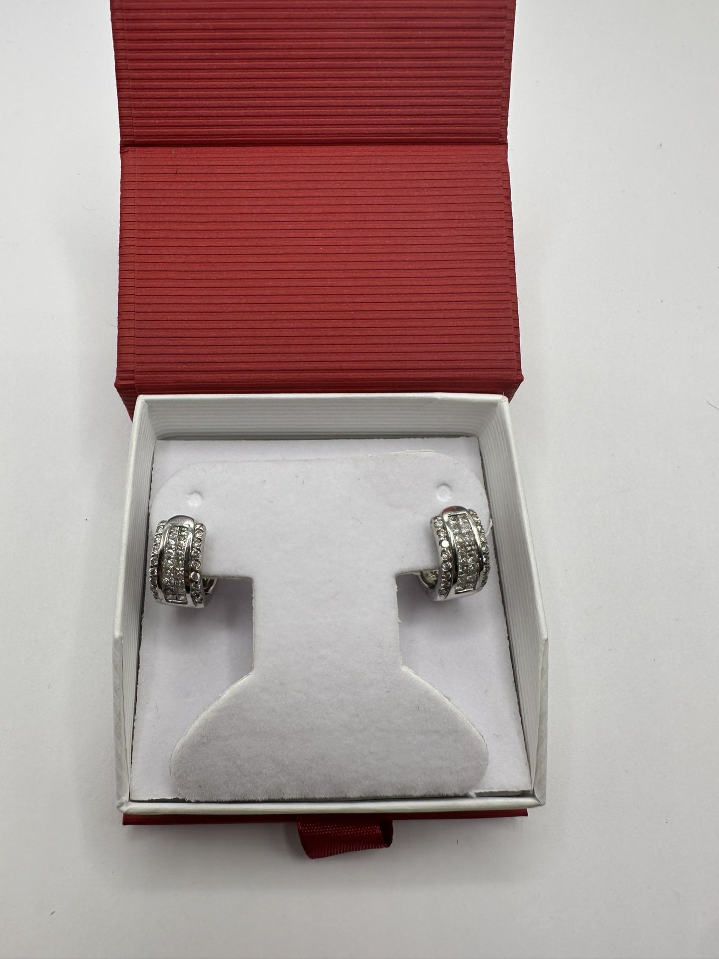 White-Gold Diamond Earrings 14K