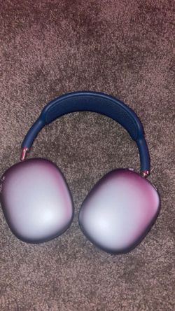 Apple AirPod maxs