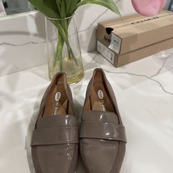 Dr scholls flats 6.5 $12