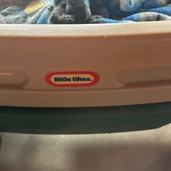 Little Tikes Wagon