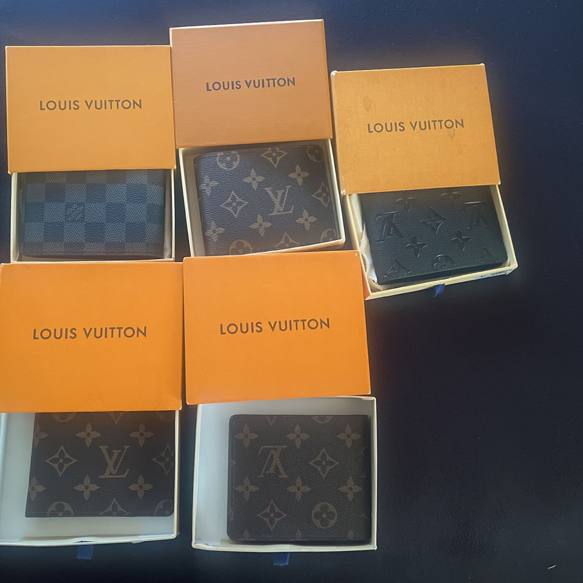 Louis Vuitton men's wallet for Sale in Menifee, CA - OfferUp
