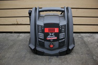 SCHUMACHER ELECTRIC Battery Extender Model BE01255 Battery Jump Starter 1200 AMP