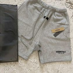Dark Oatmeal Essential Short