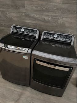 LG washer and gas dryer laundry set