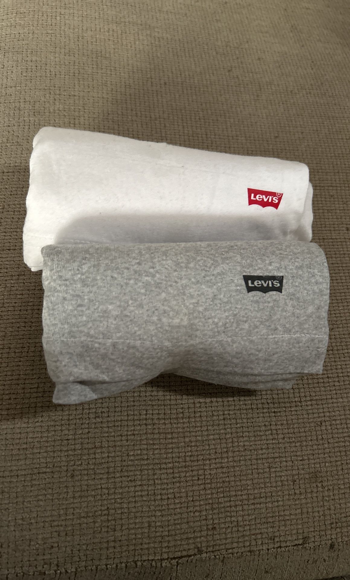 Levis