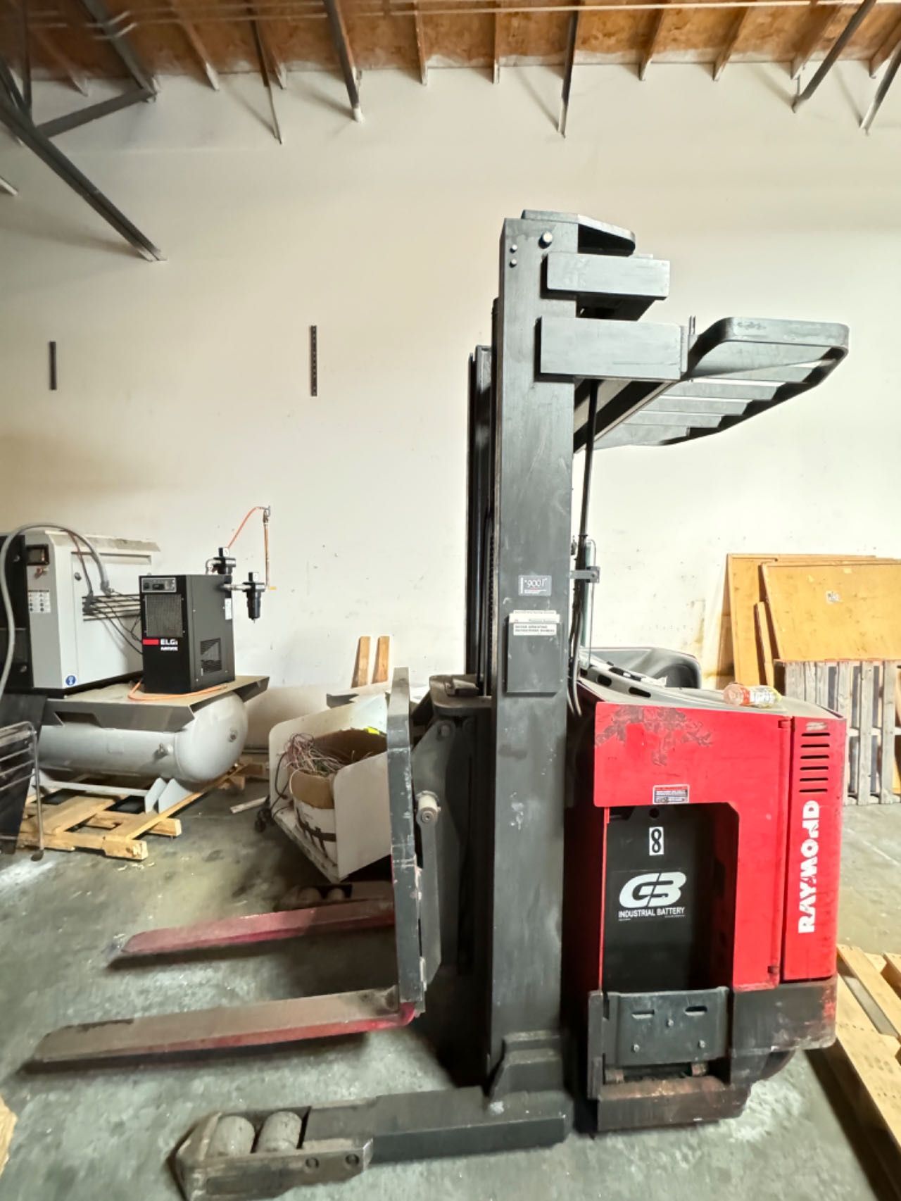 Raymond 40D Forklift