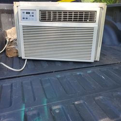 Air conditioner WOW WHAT A DEAL!!!