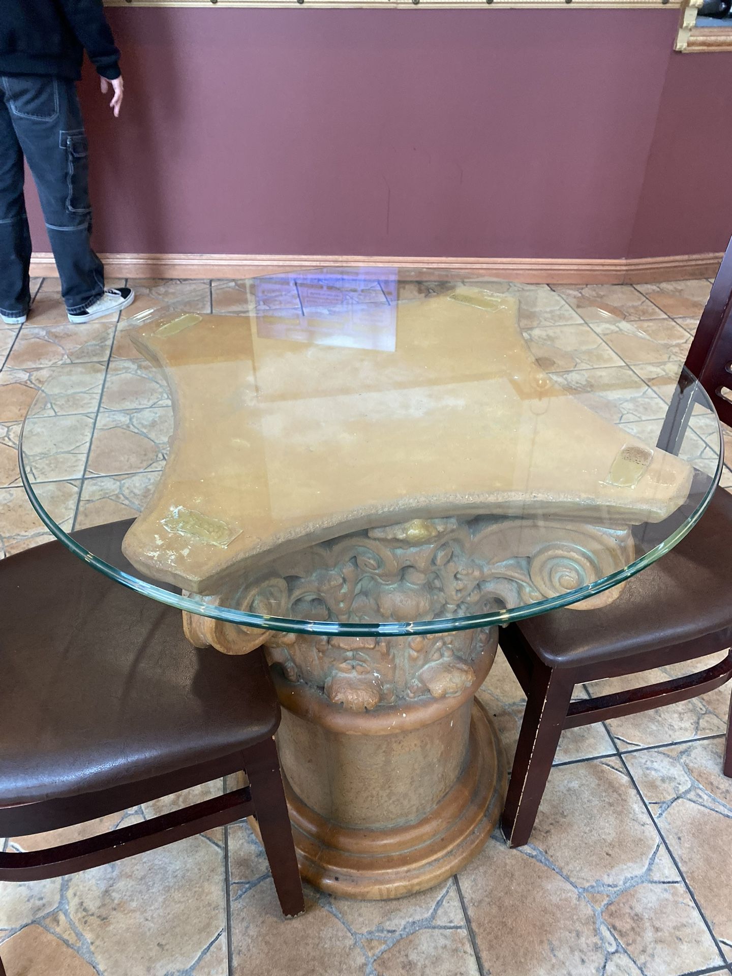 Indoor /outdoor Tables