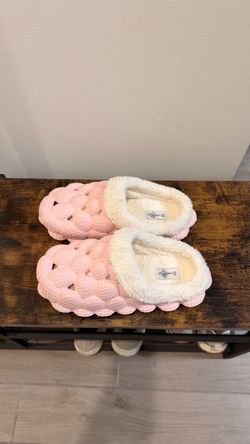 Bedroom shoes size 10