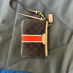 Wristlet 