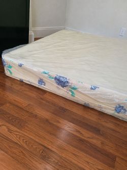 Free Box spring and frame