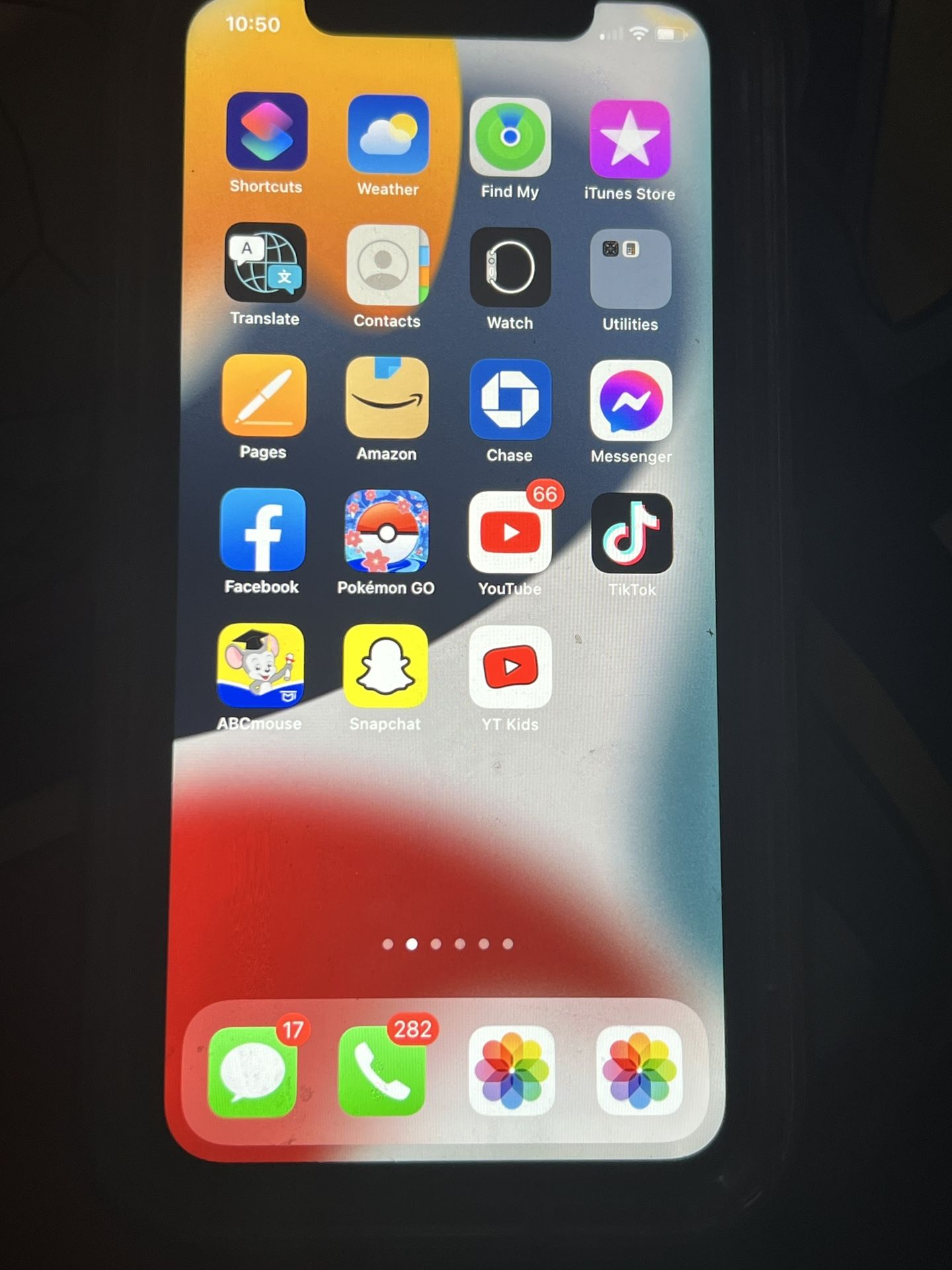 iPhone 11 64 g Have A Purple One & A Turquoise One Their Are Used But In Good condition 💕And Both iPhone Are iCloud Unlocked 🙀