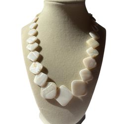 Vintage Mother of Pearl Necklace