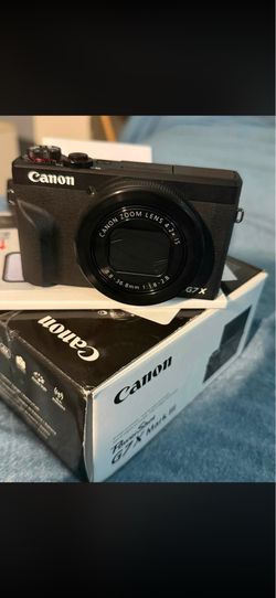 Canon G7X Mark III