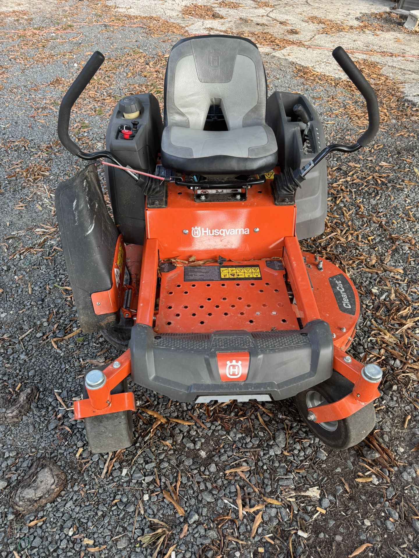 Husqvarna Zero Turn No Issues