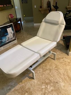 Massage Table