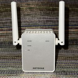NETGEAR Wi-Fi Range Extender EX3700 