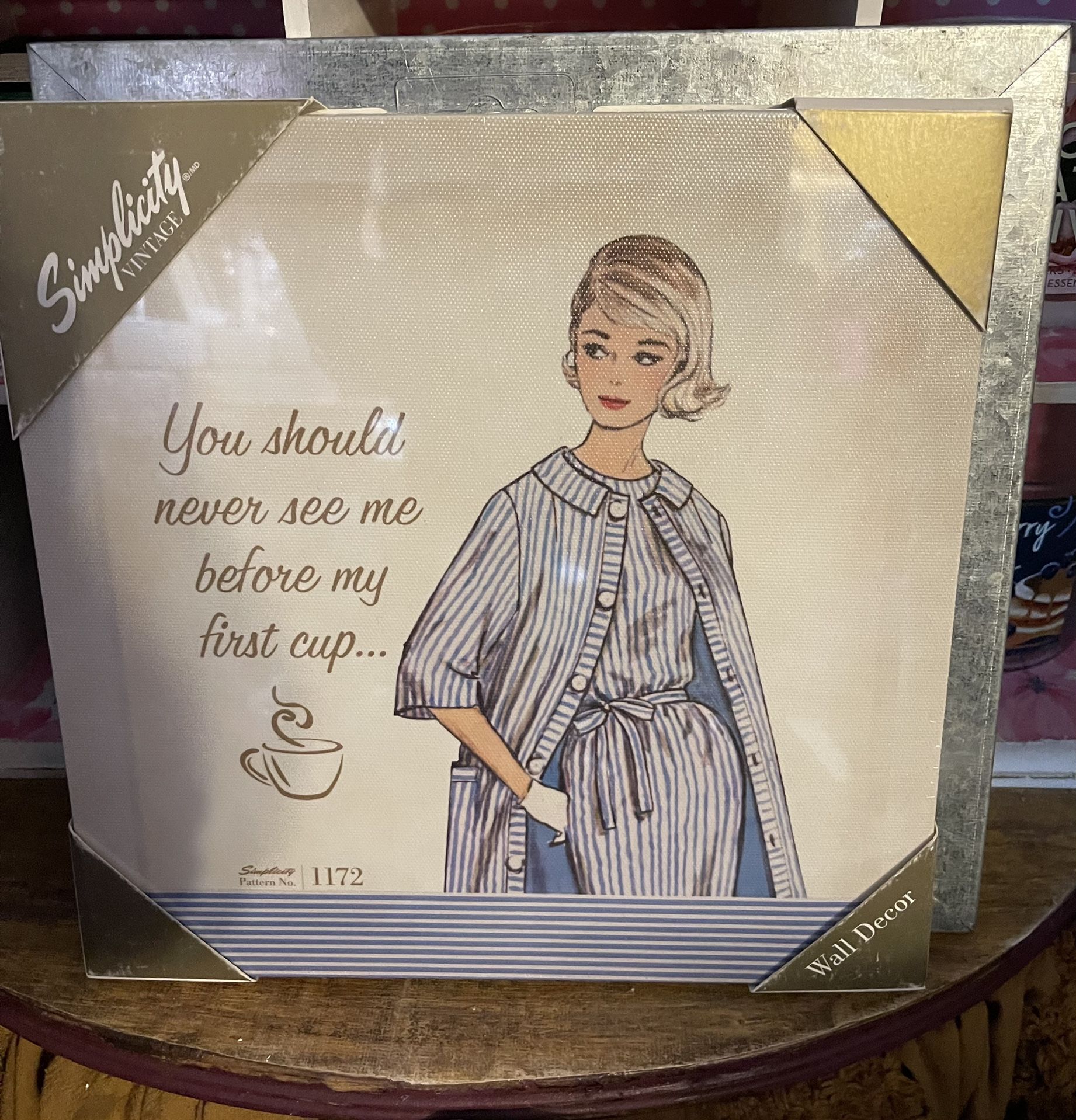 SIMPLICITY VINTAGE WALL DECOR On canvas new in box 