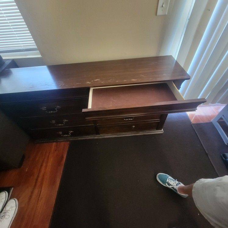 Dresser Dark Brown 