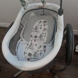 Graco Bassinet  Rocker 