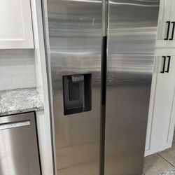 Samsung side by side refrigerator