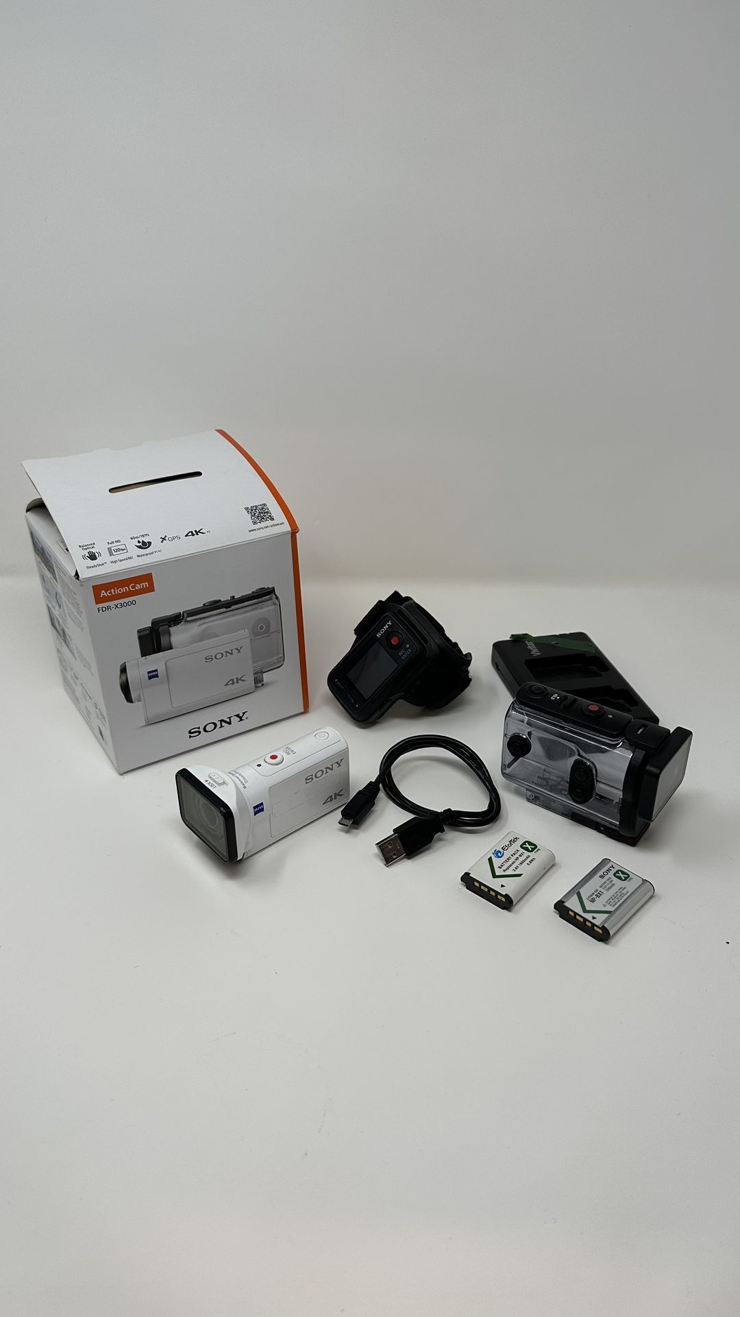 Sony FDR-X3000 Action Camera for Sale in Los Angeles, CA