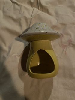 Mushroom candle holder Thumbnail